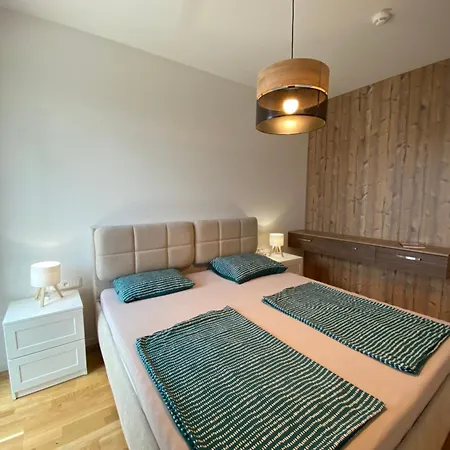 Apartman New Air Conditioned Apartment, Private Parking Pozsony
