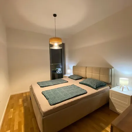 New Air Conditioned Apartment, Private Parking Daire Bratislava