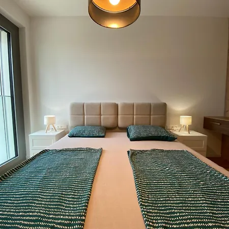 New Air Conditioned Apartment, Private Parking Daire Bratislava