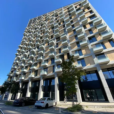 Daire New Air Conditioned Apartment, Private Parking